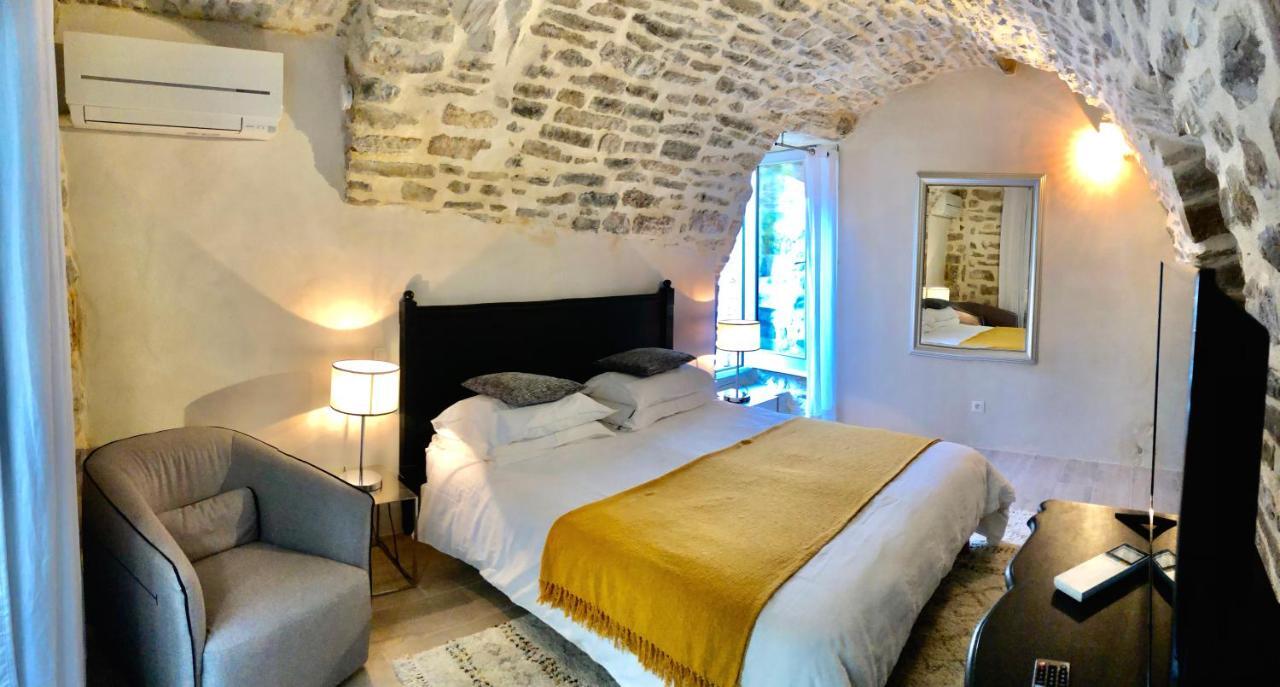 La Maison Des Vendangeurs: Jacuzzi Spa & Seasonal Pool Retreat Martignargues Exterior photo
